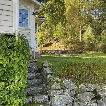 Traditional With Fjord Views In Ferienhaus *