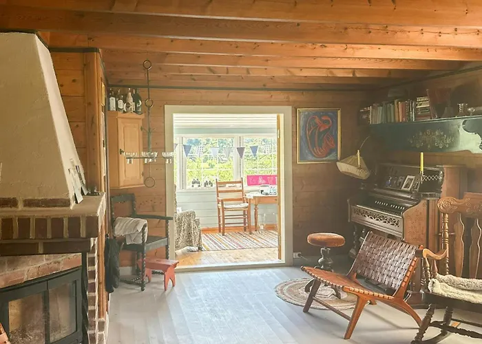 Ferienhaus Traditional With Fjord Views In Skjoldastraumen