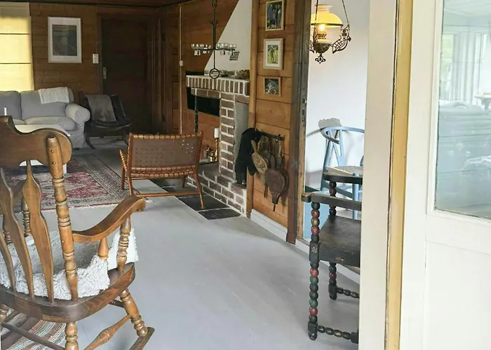 Ferienhaus Traditional With Fjord Views In